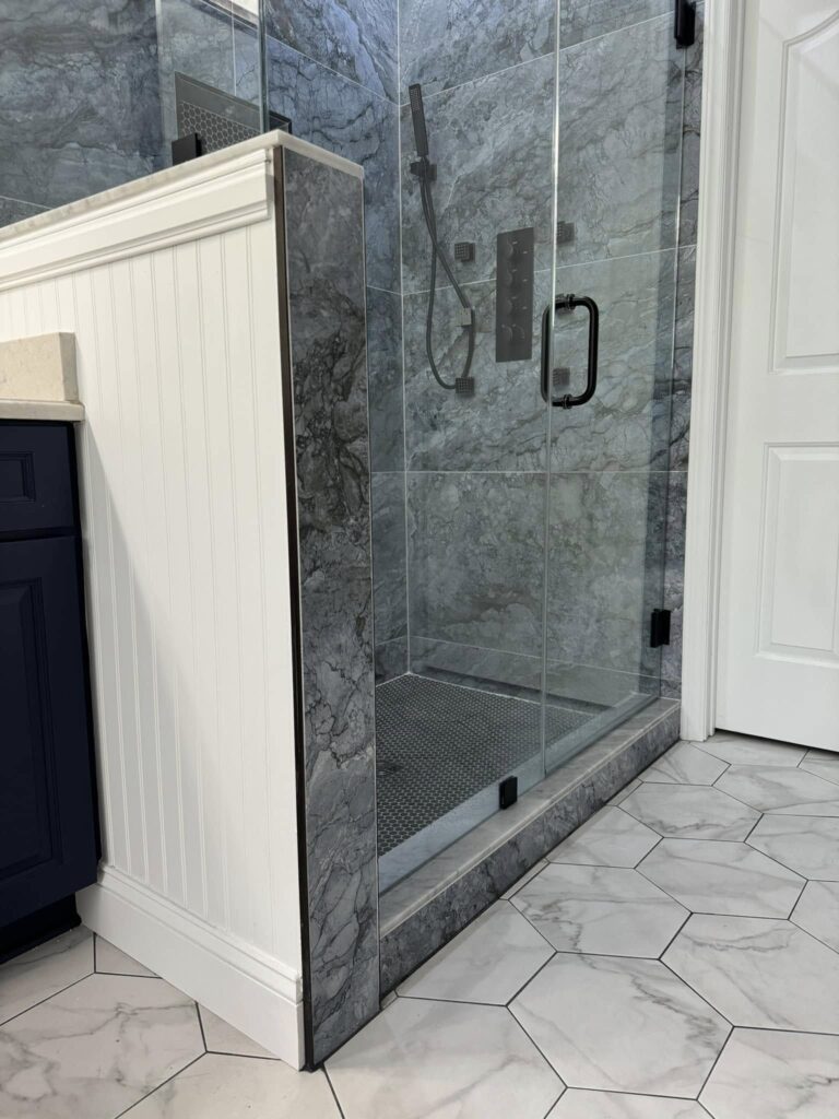 The best one-day bathroom remodeling in Oak Ridge. Closeup of the side paneling on a new shower